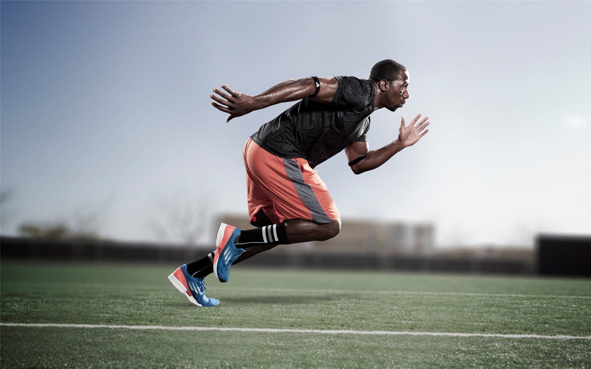 乐鱼体育在线-“东安湖赛场：挑战极限，跑酷运动员创造新记录”